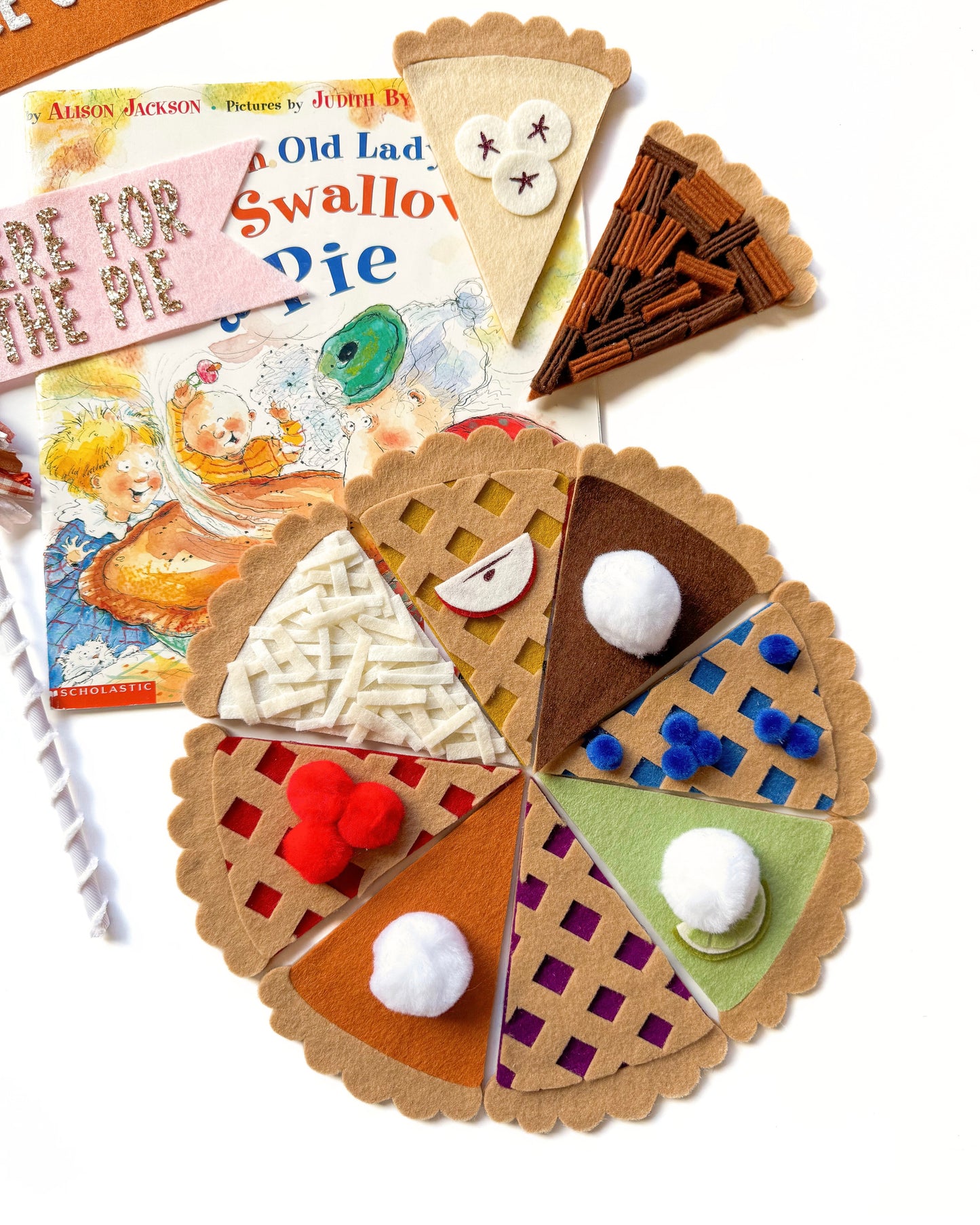 Thanksgiving Pie Garland/Set