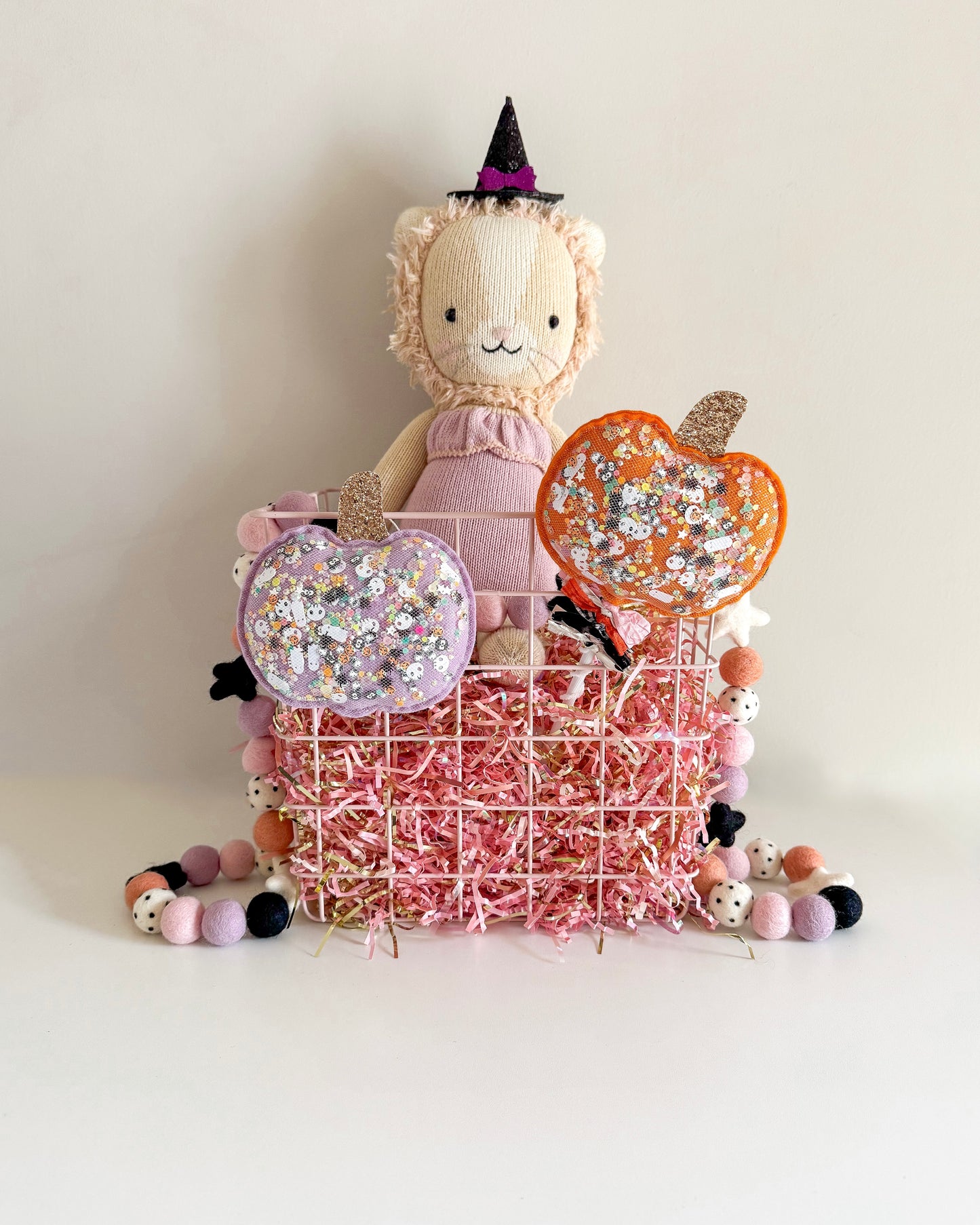 Pumpkin Confetti Tag/Wand