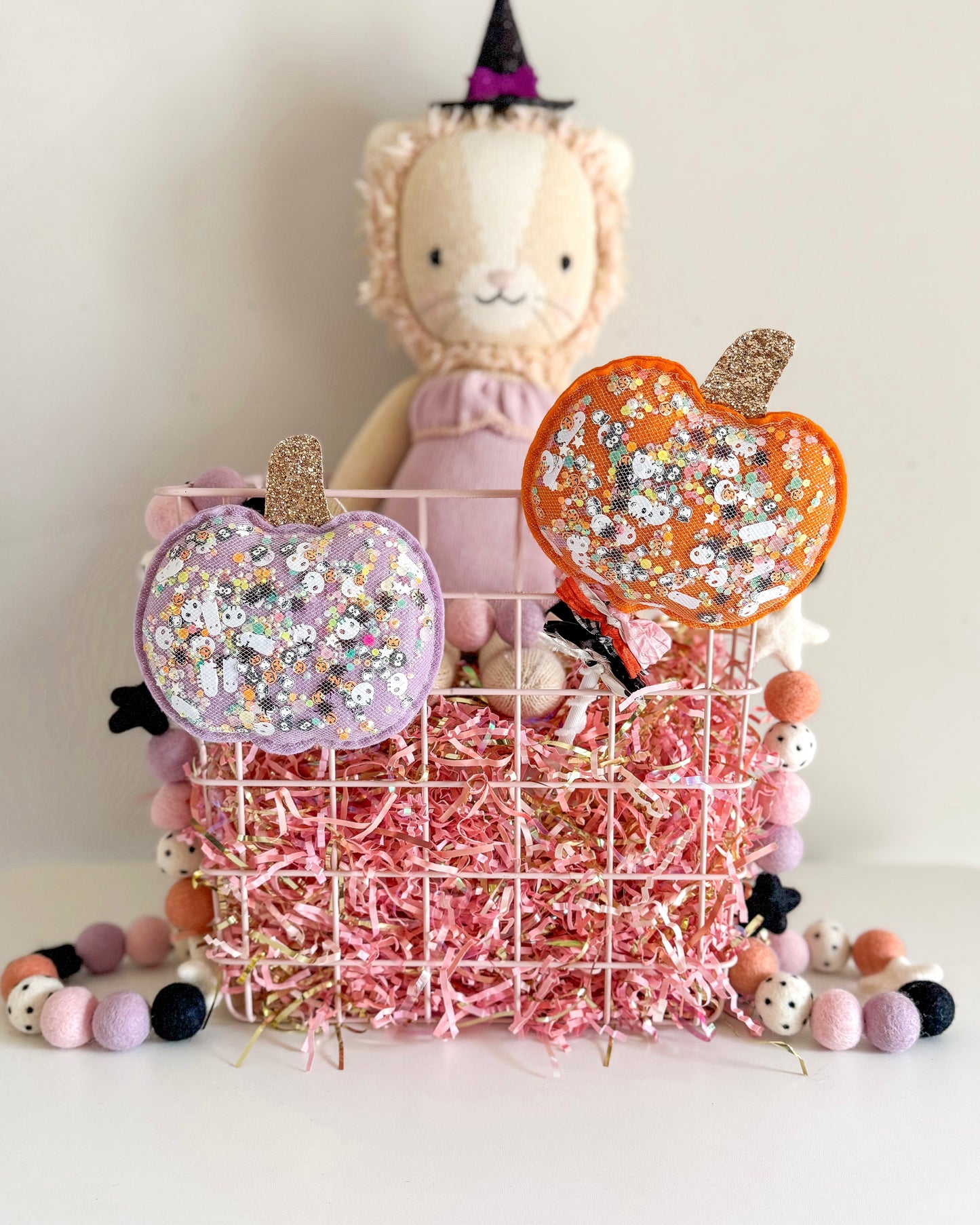 Pumpkin Confetti Tag/Wand