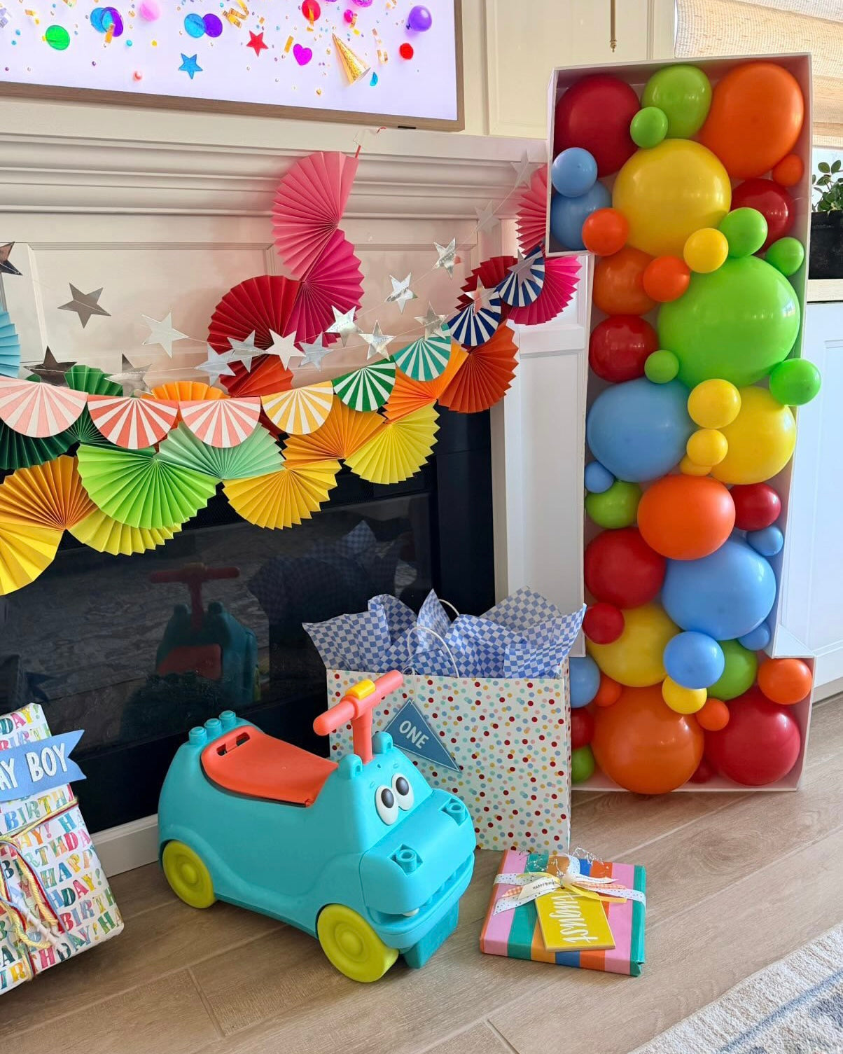 Striped Scallop Garland